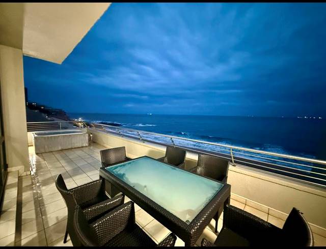 3 BEDROOM APARTMENT FOR SALE IN UMDLOTI BEACH